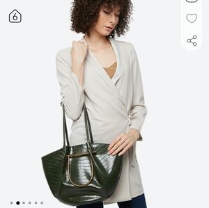 CHARLES & KEITHCROCODILE EFFECT SNAP BUTTON CLOSURE TOTE BAG - GREEN